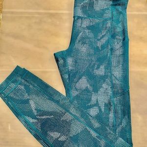 Lululemon Train Times 7/8 Pant Illusion Tidal Teal Tight Legging size 6 EUC